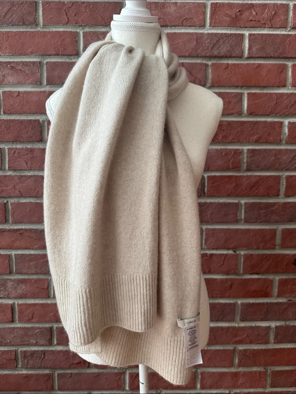 Vince Quiet Luxury Cashmere Wool Cream Ribbed-Edge Knit Scarf 15”x65” NWOT